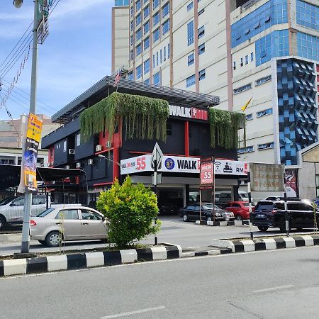 Walk Inn Мири Екстериор снимка