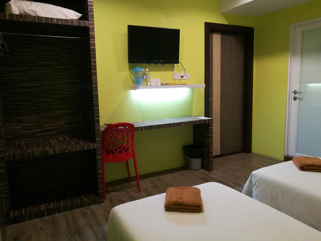Walk Inn Мири Екстериор снимка