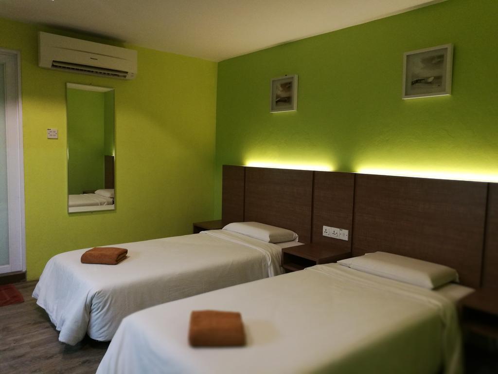 Walk Inn Мири Екстериор снимка
