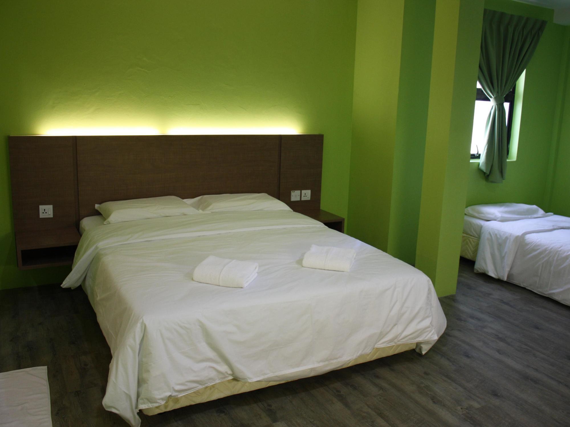 Walk Inn Мири Екстериор снимка